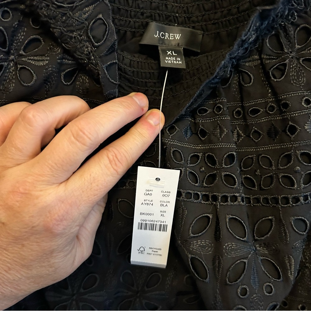 NWT JCrew Black Eyelet Cropped Top XL - Picture 3 of 5